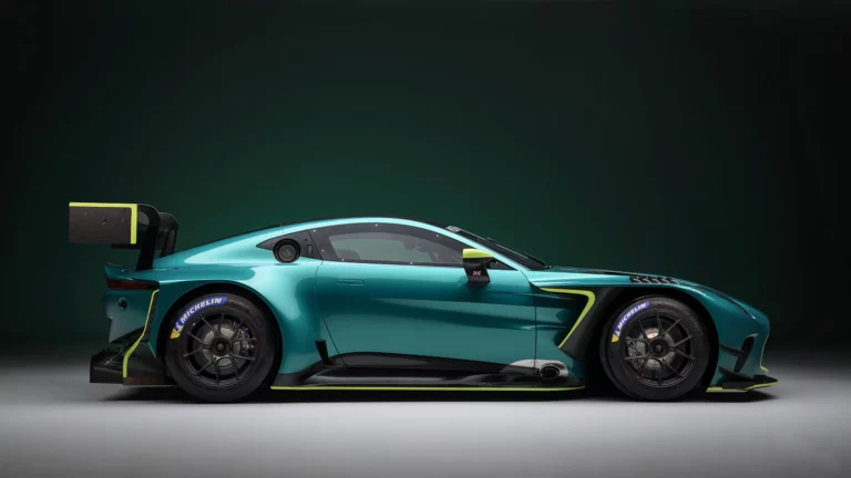 The New Aston Martin Vantage GT3