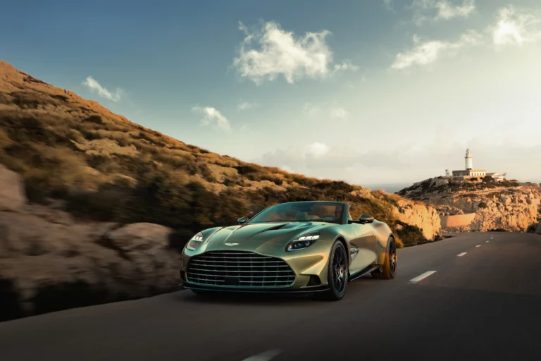 Aston Martin Vanquish Volante: ‘s werelds snelste en krachtigste cabriolet met voormotor