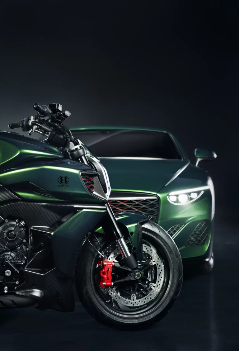 Ducati Diavel voor Bentley
