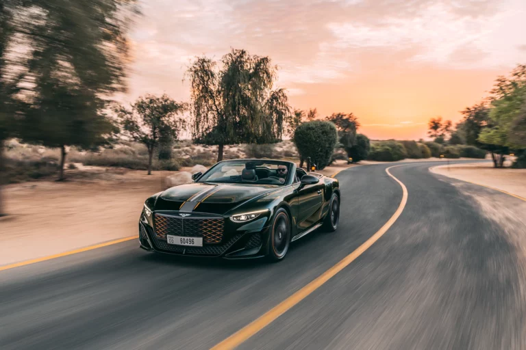 Το Batur Convertible κάνει δημόσιο ντεμπούτο