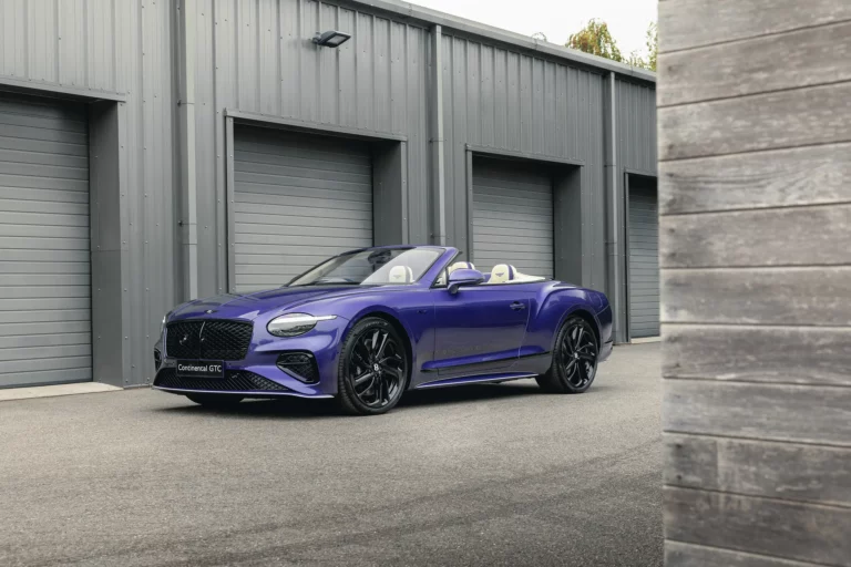 Vibrant in Violette – a hue from the past