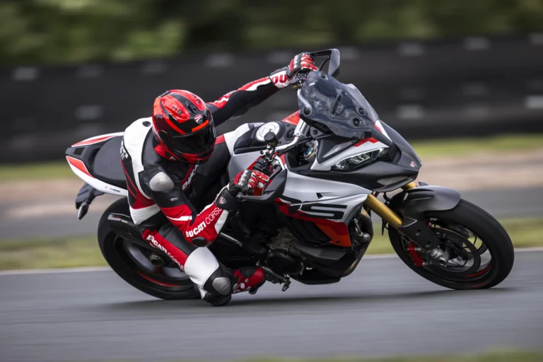 Ducati Multistrada V4 RS, quando la Superbike incontra il touring