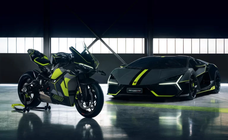 Presentazione della nuova Panigale V4 Lamborghini