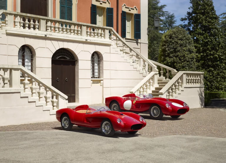 La Testa Rossa J, réplique à l’échelle de la 250 Testa Rossa de 1957
