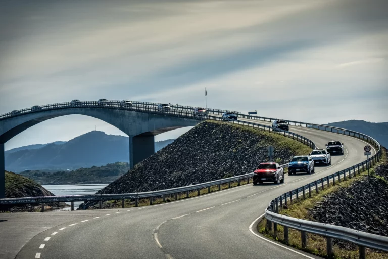 Urus S στην Esperienza Avventura Νορβηγία μέσα από τα φιόρδ