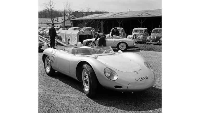 Time Travel: The Porsche 718